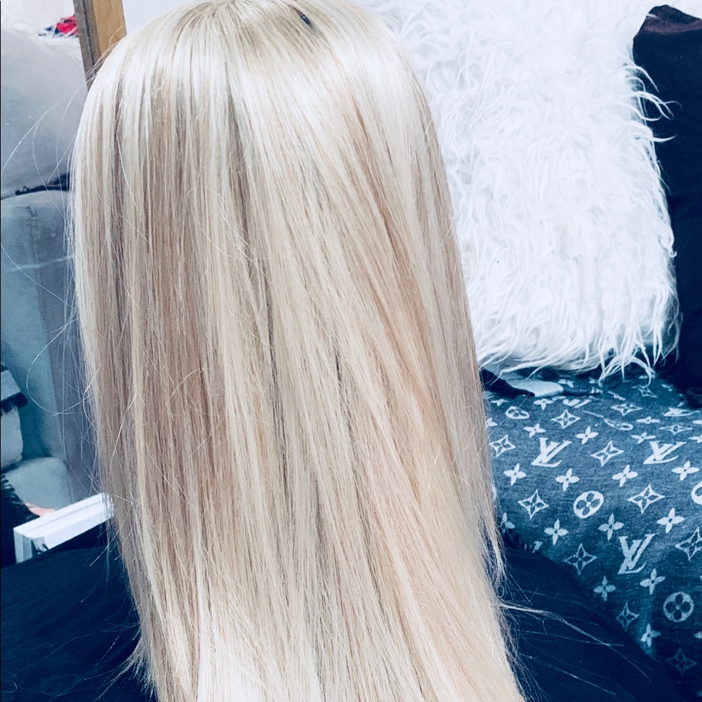 SOLD Iced blonde platinum highlights Wig